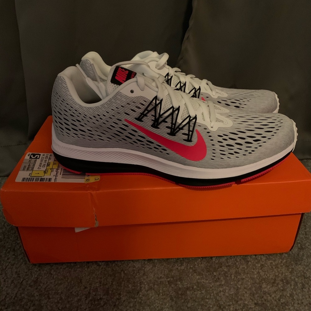 Men’s Nike Zoom size 8